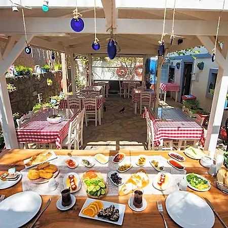 Ebruli Hotell 3*